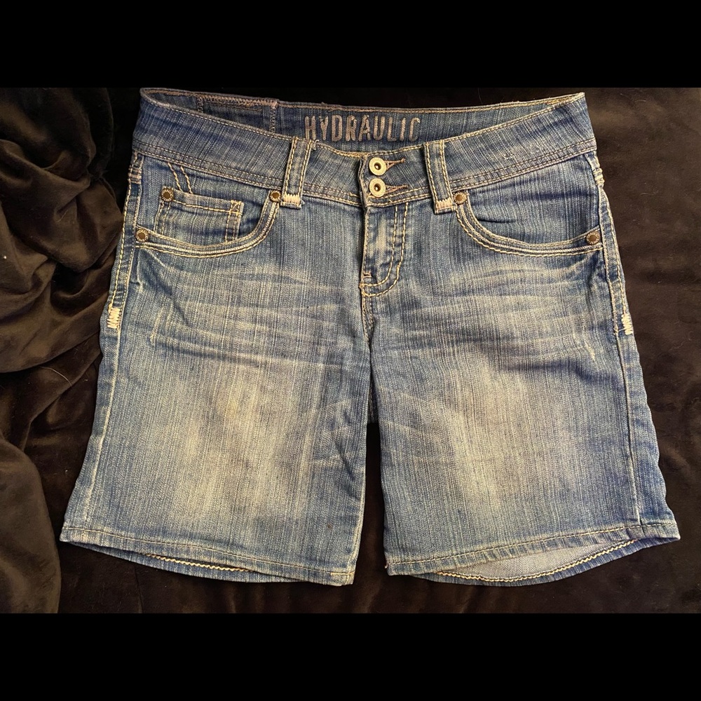 Hydraulic Long Jean Shorts Size 7/8 in Juniors